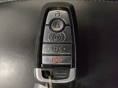 Used 2016 Lincoln MKC Premiere FWD image 32