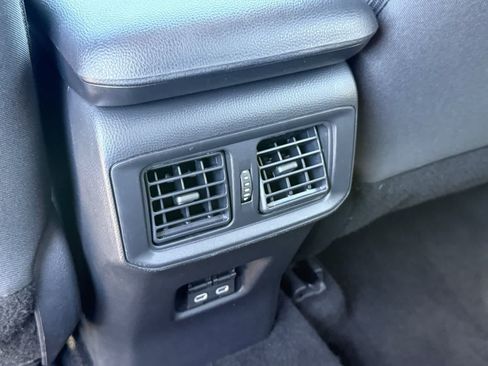Used 2025 Toyota RAV4 XLE AWD/4WD image 27