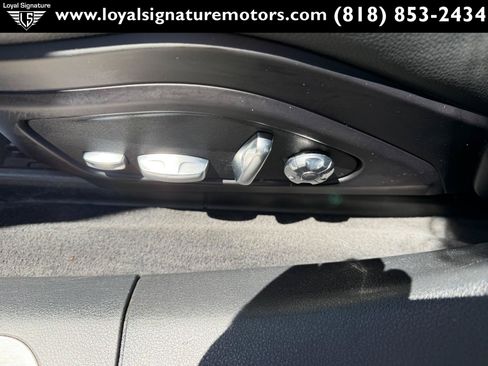 Used 2019 Porsche Panamera image 26