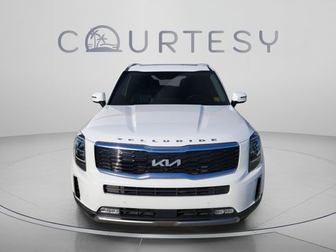 Used 2022 Kia Telluride SX w/ SX Prestige Package AWD/4WD image 6