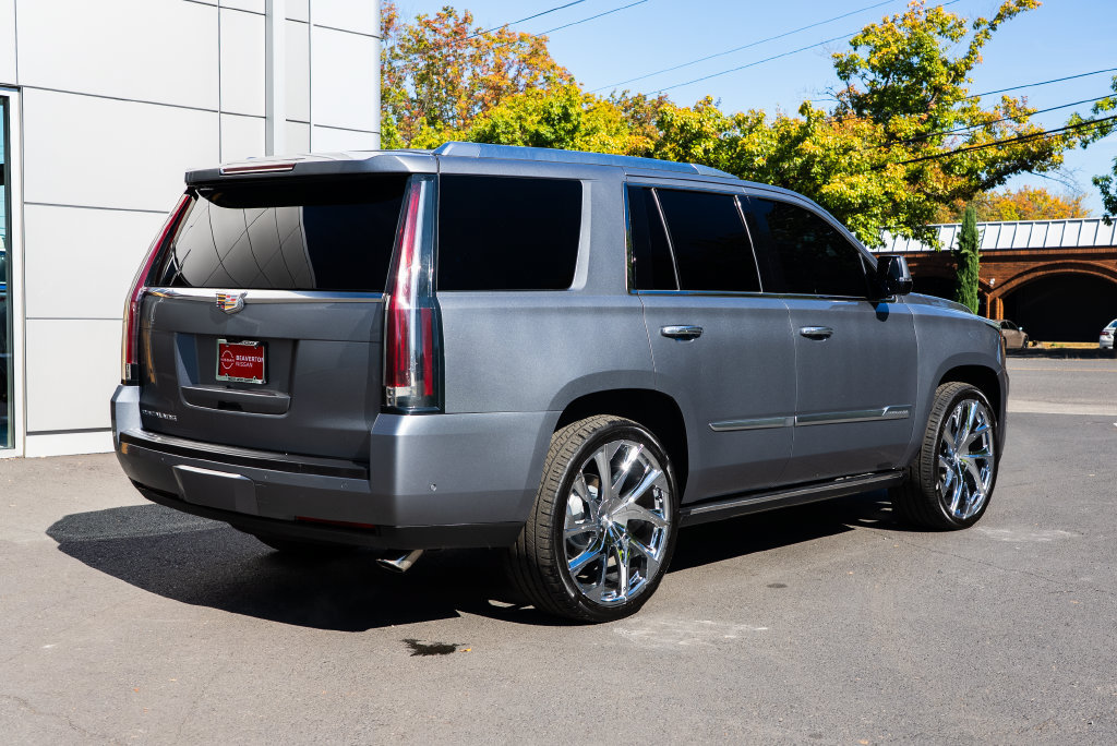 Used 2018 Cadillac Escalade Platinum AWD/4WD image 6