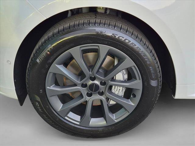 New 2027 Land Rover Range Rover Sport Dynamic SE AWD/4WD image 9