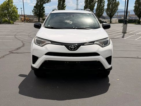 Used 2017 Toyota RAV4 LE w/ All Weather Liner Package AWD/4WD image 8