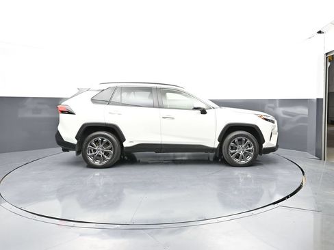 Used 2022 Toyota RAV4 Limited w/ Limited Grade Weather Package AWD/4WD image 8