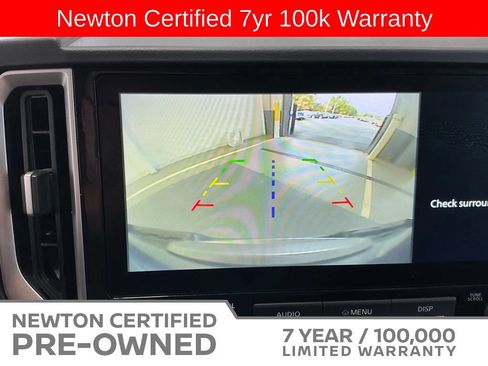 Used 2025 Nissan Frontier SV RWD image 7