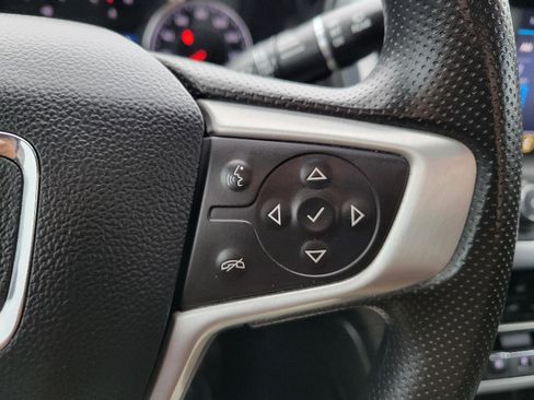 Used 2023 GMC Acadia SLE w/ Driver Convenience Package FWD image 20