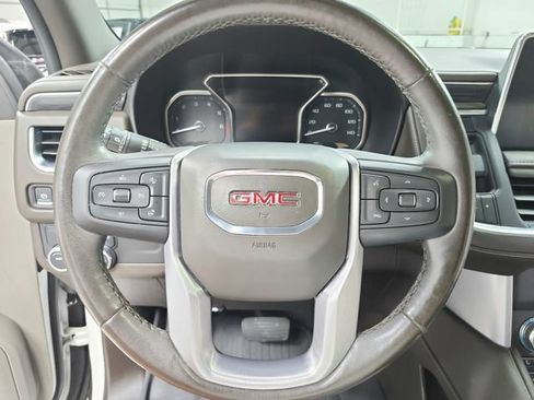 Used 2021 GMC Yukon XL SLT w/ SLT Premium Package RWD image 25