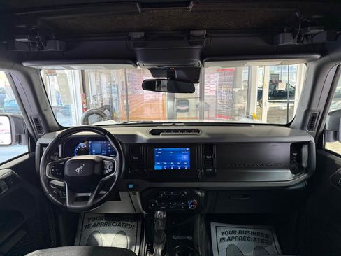 Used 2022 Ford Bronco Big Bend w/ Sasquatch Package image 17