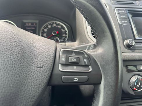 Used 2016 Volkswagen Tiguan S FWD image 38