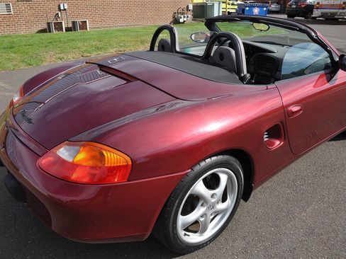 Used 1997 Porsche Boxster RWD image 11