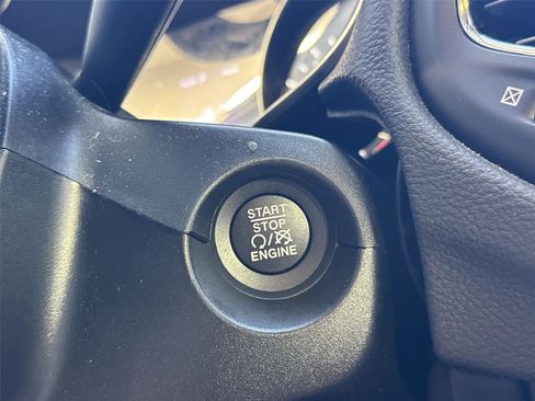 Used 2021 Jeep Compass Latitude image 27