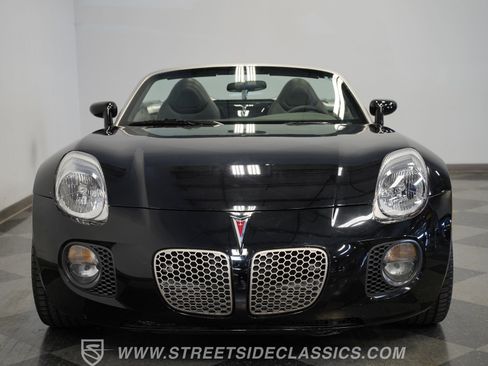 Used 2007 Pontiac Solstice GXP w/ Premium Package RWD image 18