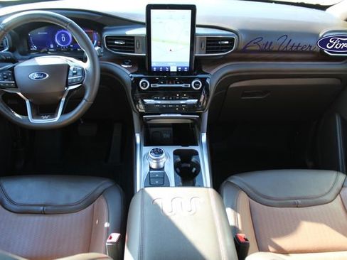 Used 2023 Ford Explorer King Ranch w/ Technology Package image 16