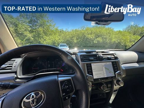 Used 2021 Toyota 4Runner SR5 Premium w/ Moonroof Package AWD/4WD image 13