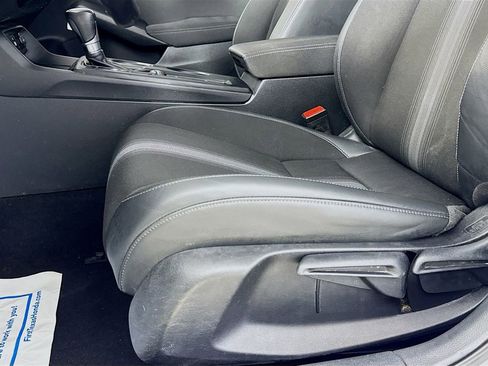 Used 2022 Honda Civic Sport image 25