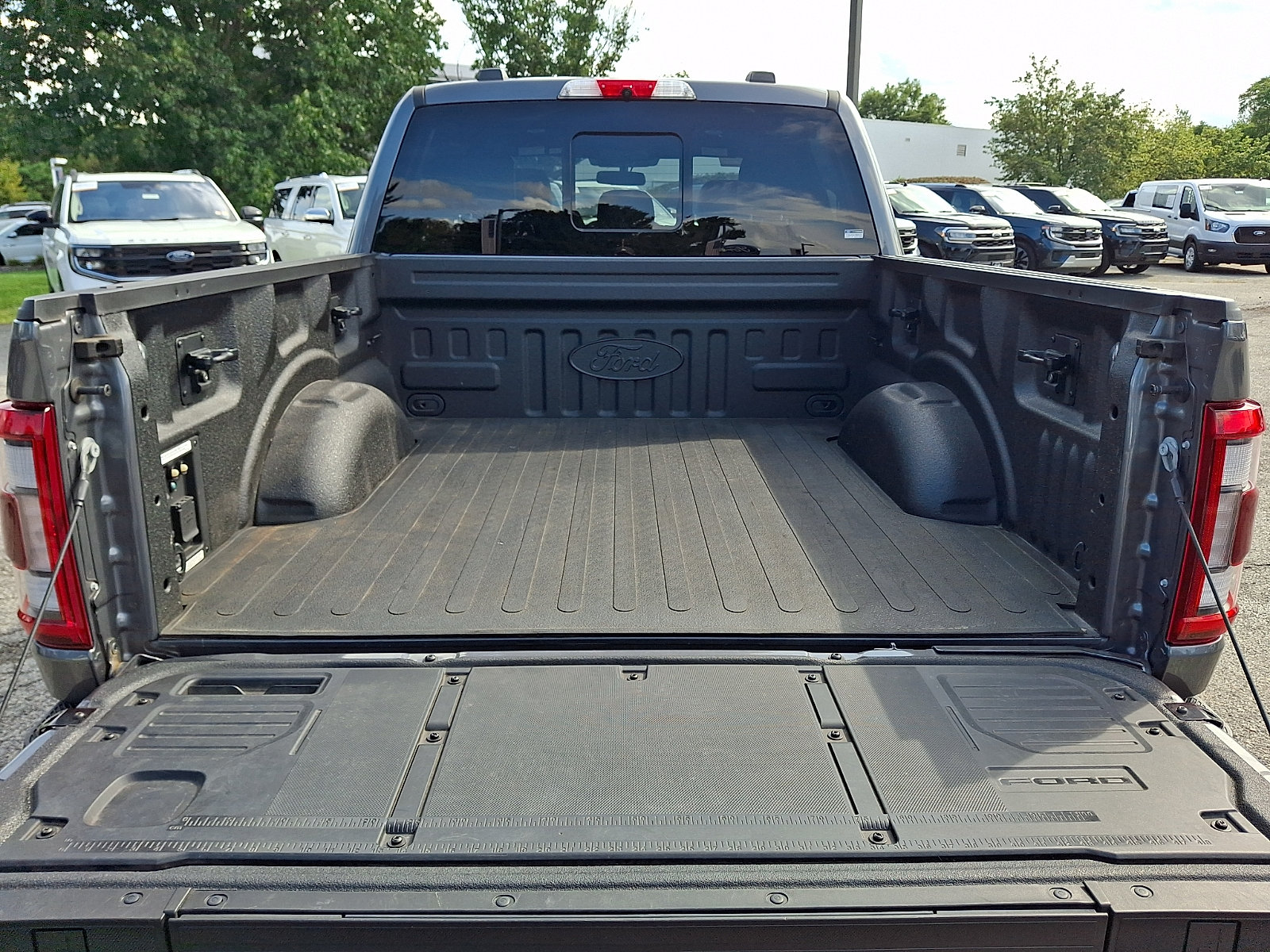 Certified 2023 Ford F150 Platinum w/ Equipment Group 701A High AWD/4WD image 32
