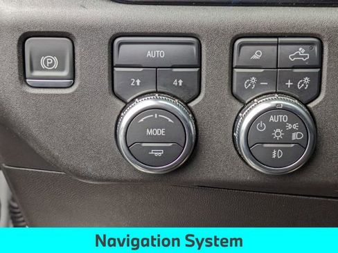 Used 2025 GMC Sierra 1500 SLT image 24