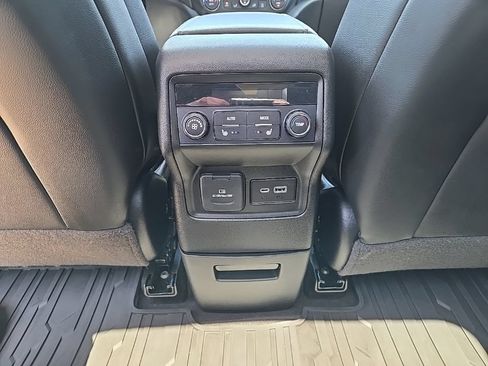 Used 2021 GMC Acadia Denali w/ Trailering Package AWD/4WD image 16