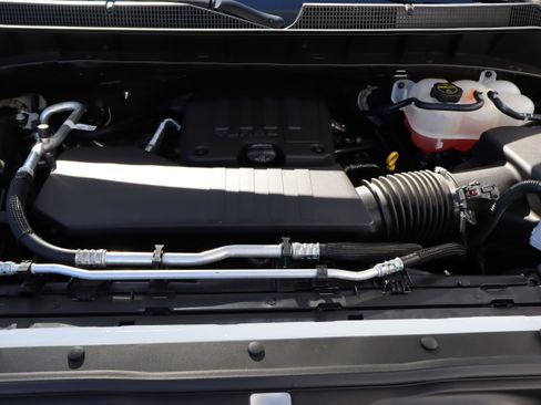 Used 2025 Chevrolet Silverado 1500 W/T w/ WT Value Package image 38