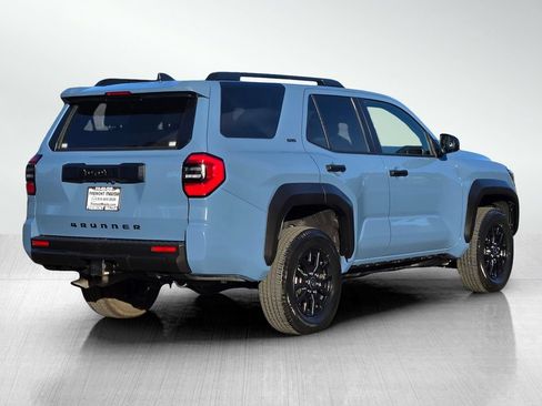 Used 2026 Toyota 4Runner SR5 AWD/4WD image 4