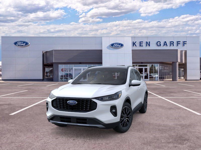Used 2024 Ford Escape SE w/ PHEV Premium Package FWD image 2