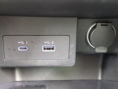 Used 2023 Nissan Kicks SV image 21