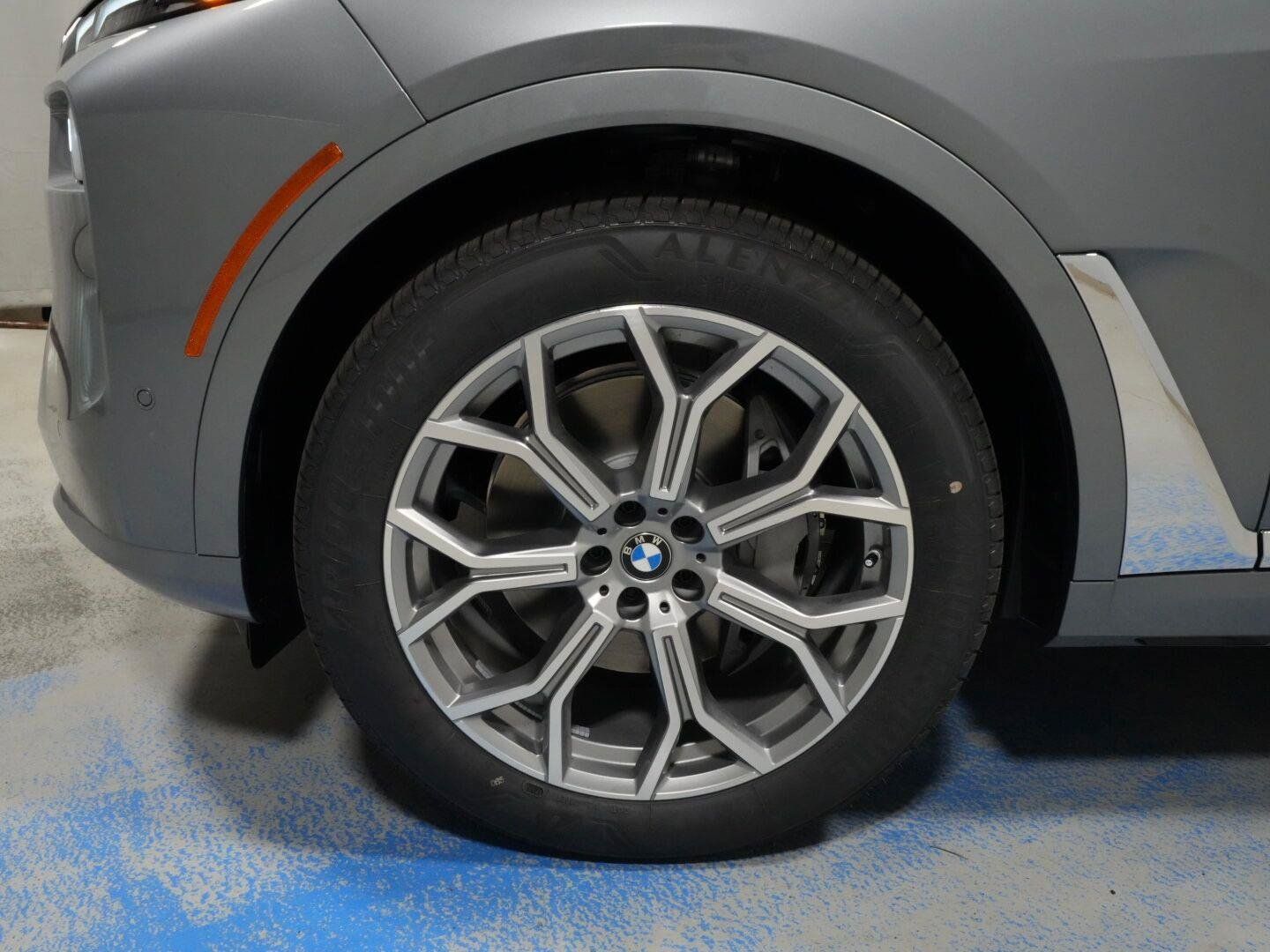 Used 2027 BMW X7 xDrive40i w/ Premium Package AWD/4WD image 36