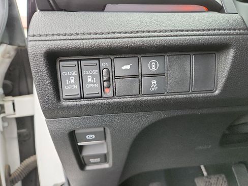 Used 2023 Honda Odyssey Sport image 30