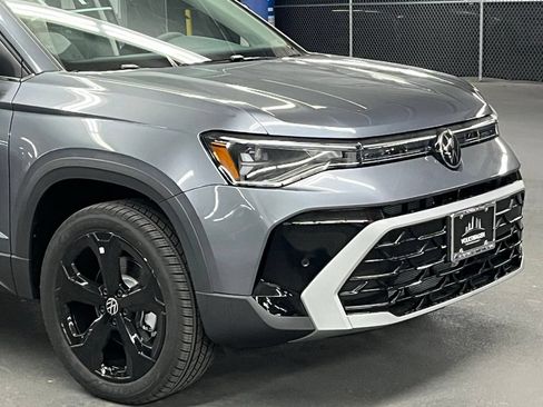New 2026 Volkswagen Taos SEL AWD/4WD image 40