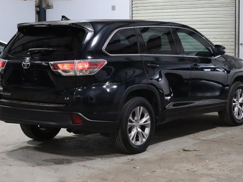 Used 2014 Toyota Highlander Plus image 5