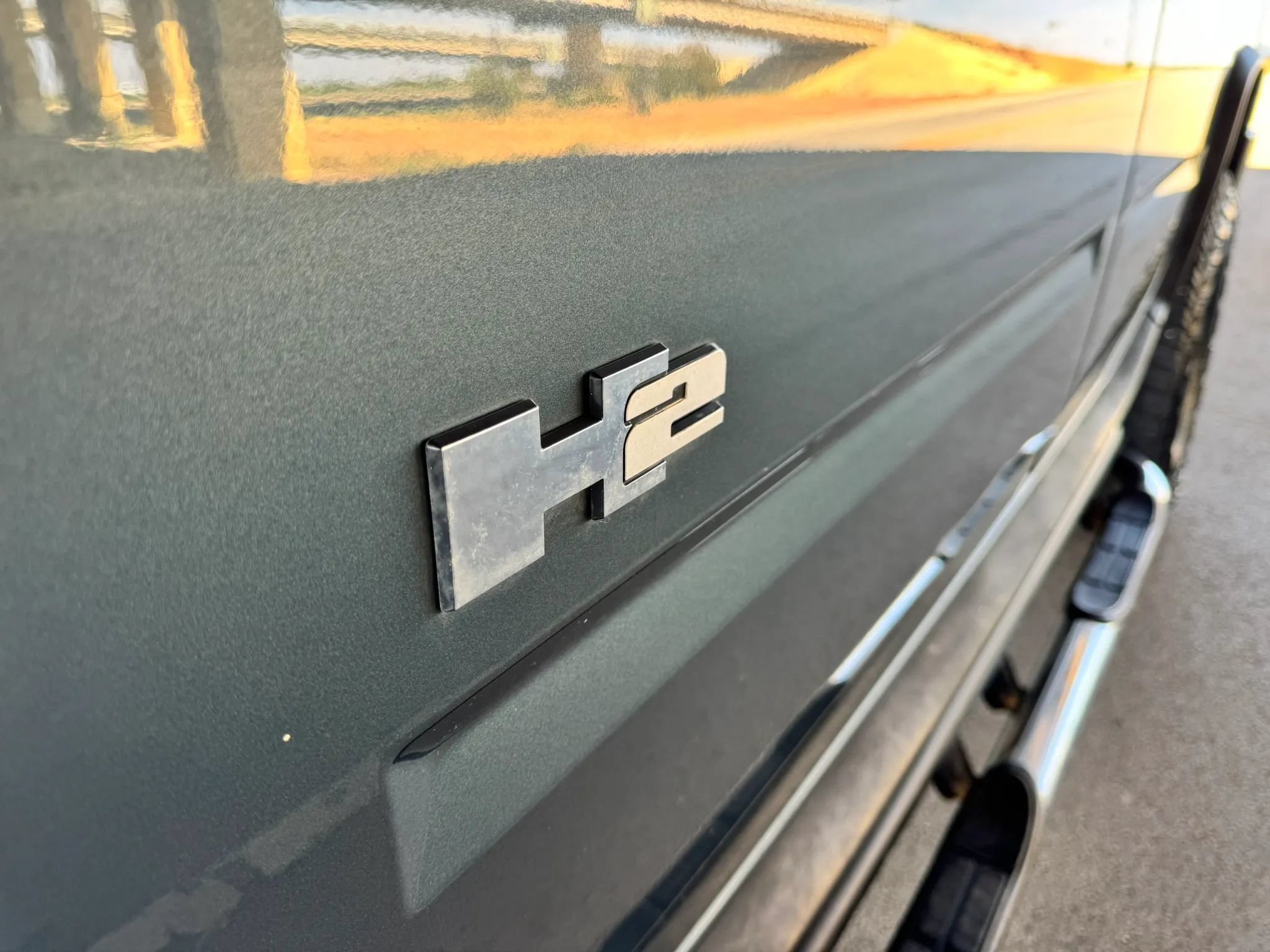 Used 2005 HUMMER H2 SUT w/ Preferred Equipment Group AWD/4WD image 9