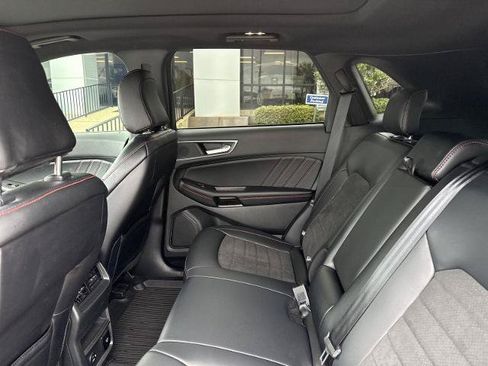 Certified 2022 Ford Edge ST-Line w/ Class II Trailer Tow Package AWD/4WD image 5
