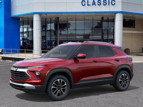 New 2026 Chevrolet TrailBlazer LT w/ Driver Confidence Package FWD image 2
