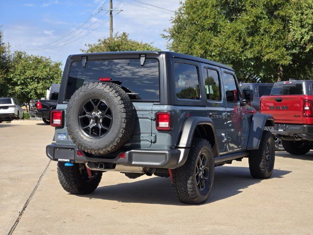Used 2024 Jeep Wrangler Unlimited AWD/4WD image 7