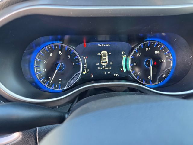 New 2026 Chrysler Pacifica Select AWD/4WD image 20