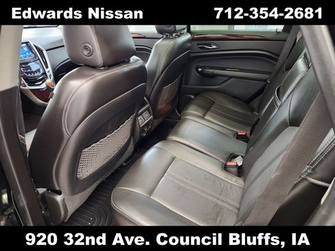 Used 2015 Cadillac SRX Luxury image 18