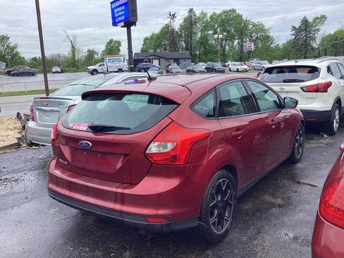 Used 2014 Ford Focus SE w/ Equipment Group 201A FWD image 2