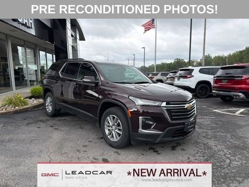 Used 2023 Chevrolet Traverse LT AWD/4WD image 7