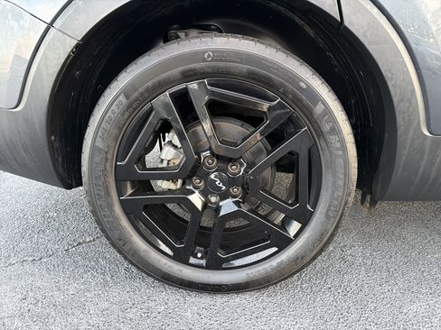 Used 2024 Kia Telluride SX Prestige X-Line image 18