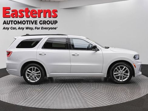 Used 2024 Dodge Durango GT RWD image 4