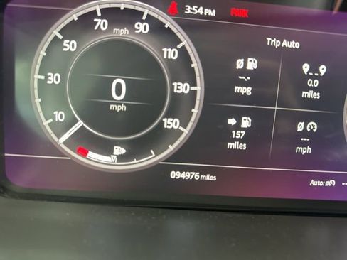 Used 2020 Land Rover Discovery Landmark image 8