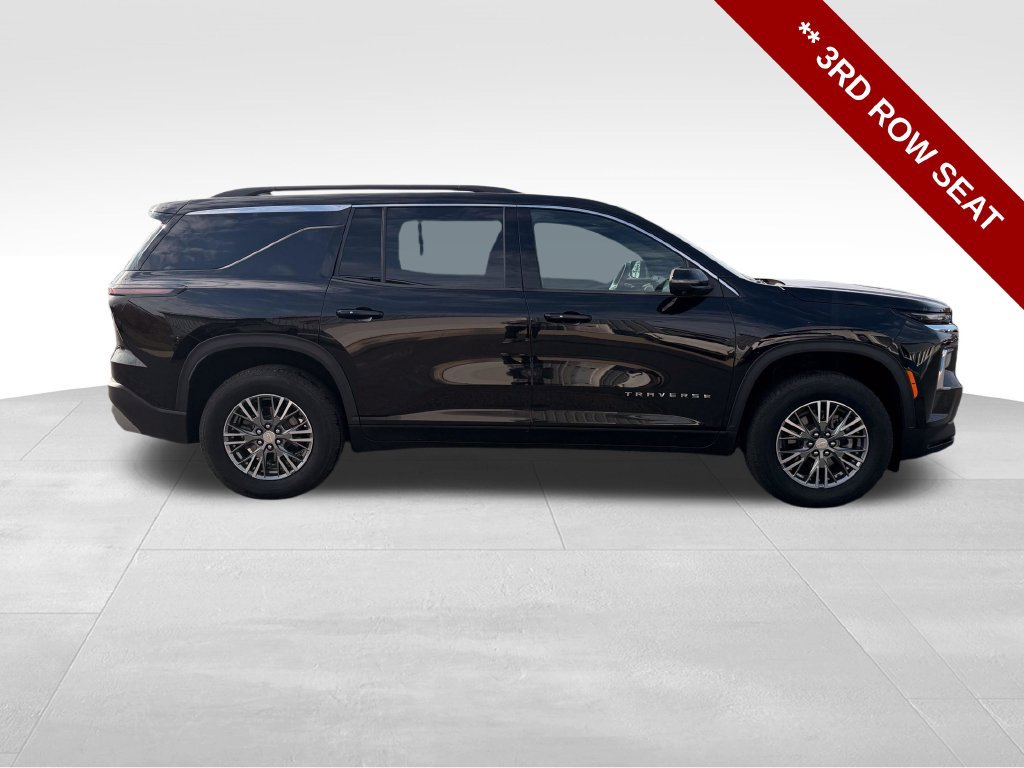 Used 2024 Chevrolet Traverse LT w/ LPO, Floor Liner Package AWD/4WD image 8