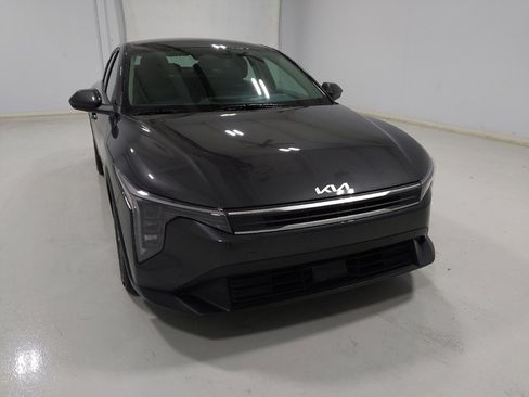 Used 2025 Kia K4 FWD image 14