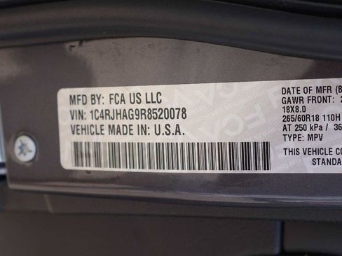 Used 2024 Jeep Grand Cherokee Altitude AWD/4WD image 21