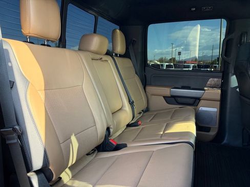 Used 2024 Ford F250 Lariat w/ Lariat Ultimate Package AWD/4WD image 31