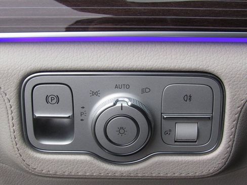 Certified 2023 Mercedes-Benz GLS 450 4MATIC image 41