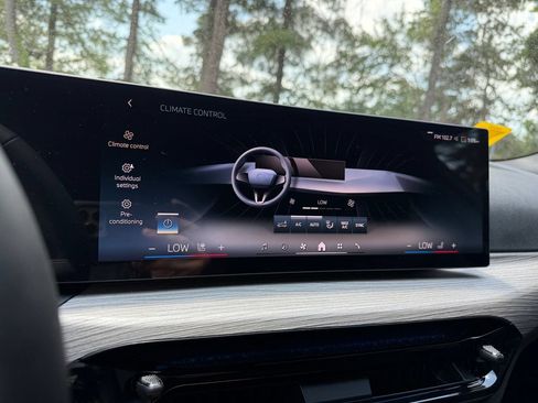 Used 2025 BMW i4 eDrive40 w/ Premium Package RWD image 20