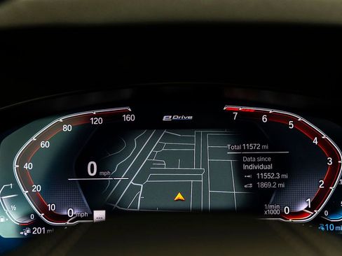 Certified 2023 BMW 530e w/ Premium Package image 10