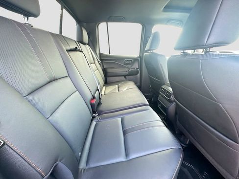 Used 2025 Honda Ridgeline TrailSport image 27