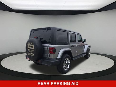 Used 2018 Jeep Wrangler Unlimited Sahara w/ Dual Top Group AWD/4WD image 6